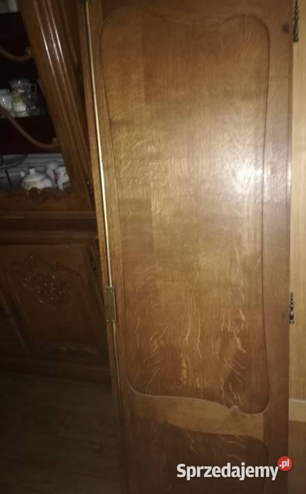 Sprzedam piękną 4 drzwiową dębową solidną szafę Stargard