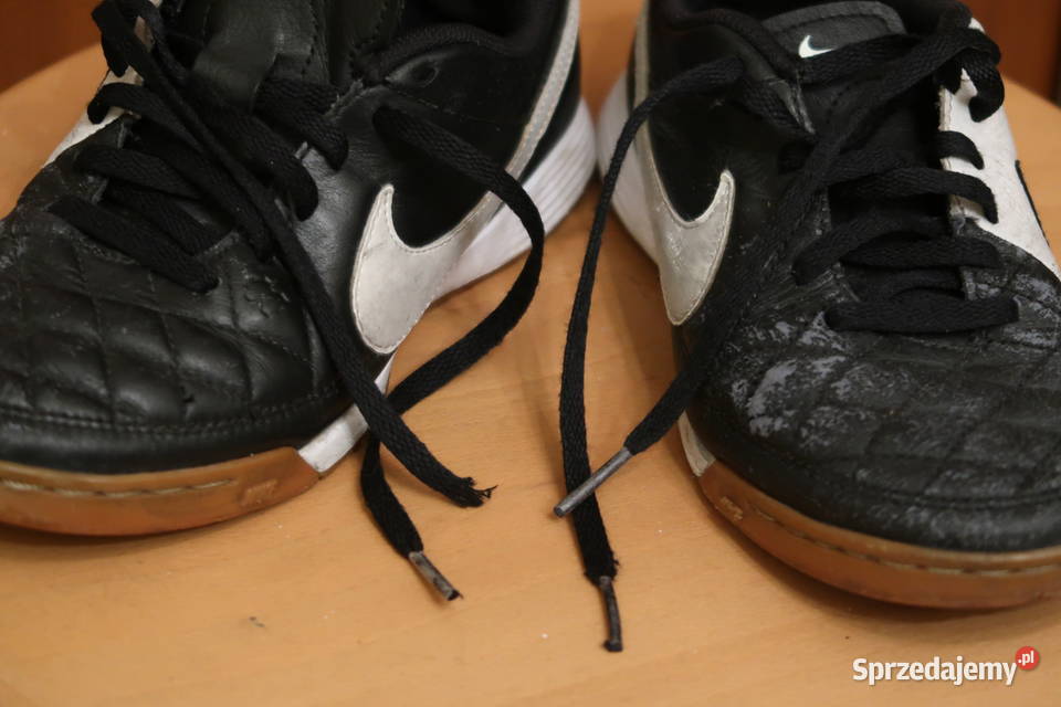 Buty sportowe halowe firmy NIKE 34 Siedlce