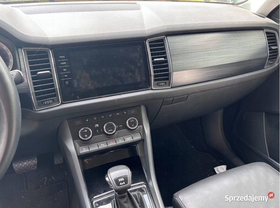 SKODA KODIAQ KONSOLA DESKA AIRBAG DEMONTAŻ Rok produkcji 2020 mazowieckie Warszawa