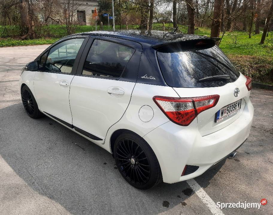 Toyota Yaris 15111 60tkm Selection Navi Klima isofix Jaśkowice