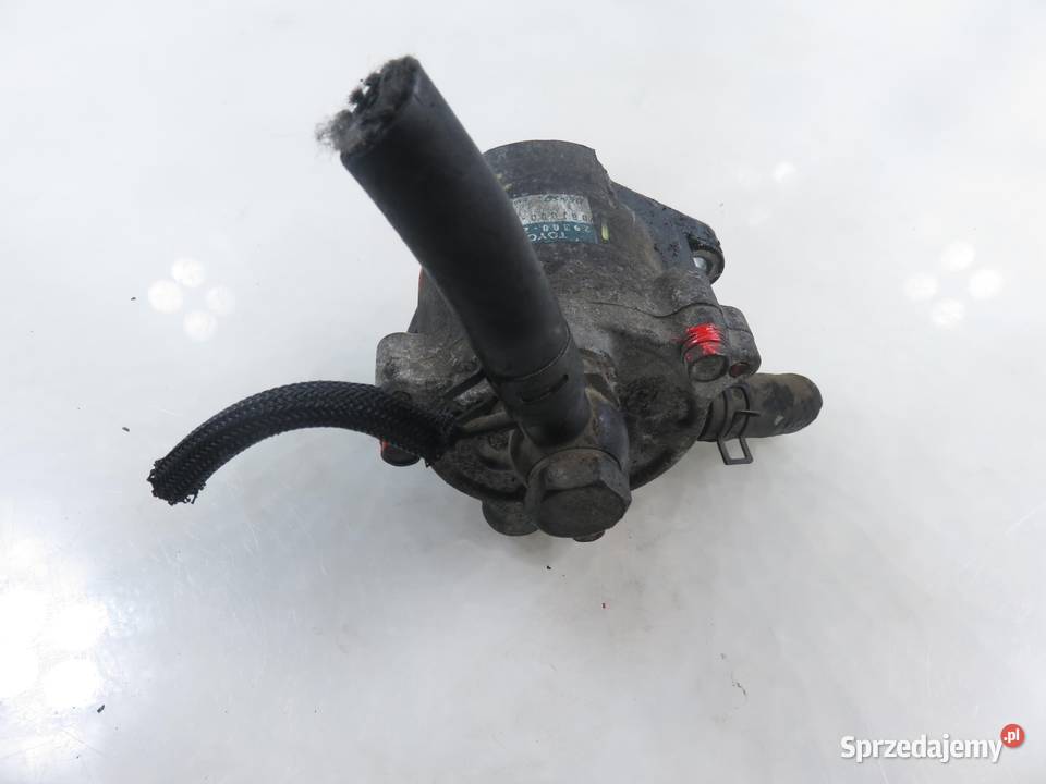 POMPA VACUM TOYOTA COROLLA E12 20 D4D 2930027010 osobowe