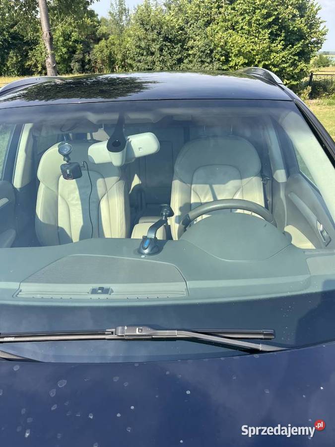 Sprzedam Audi Q5 granatowy Mętów