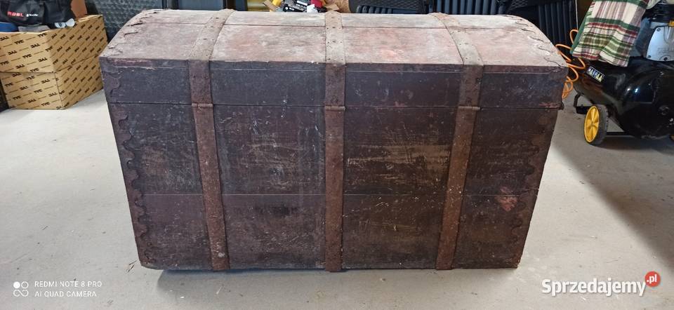 Kufer zabytkowy Lubartów