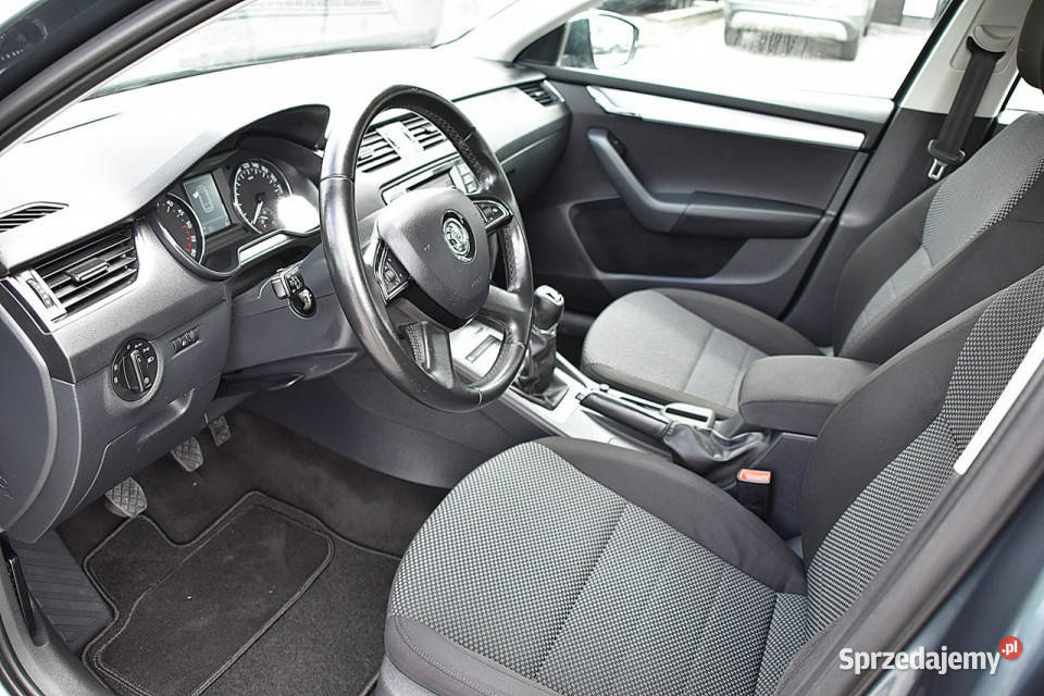 koda Octavia 16Tdi 110 Navi Alu Gwarancja III relingi dachowe Nowe Kucice