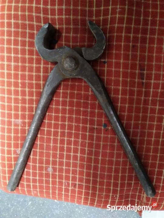 Stare duże kute Cęgi