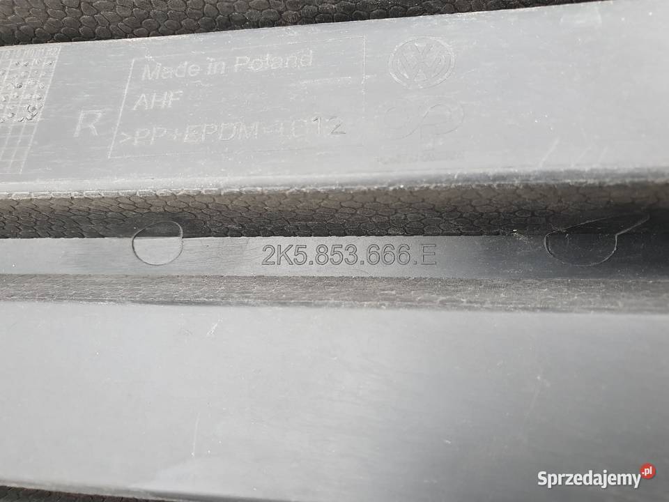 VW CADDY 2K5 15 KRATKA PRAWA ZDERZAKA PRZÓD