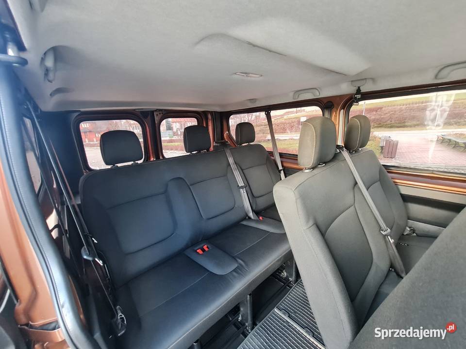 Renault Trafic 9cio osobowy LONG z Polskiego Daleszyce