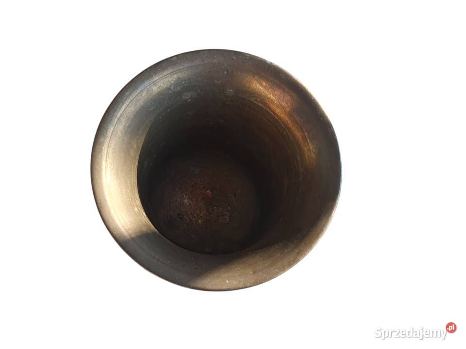 Stary mosiężny moździerz kuchenny sygnowany lata