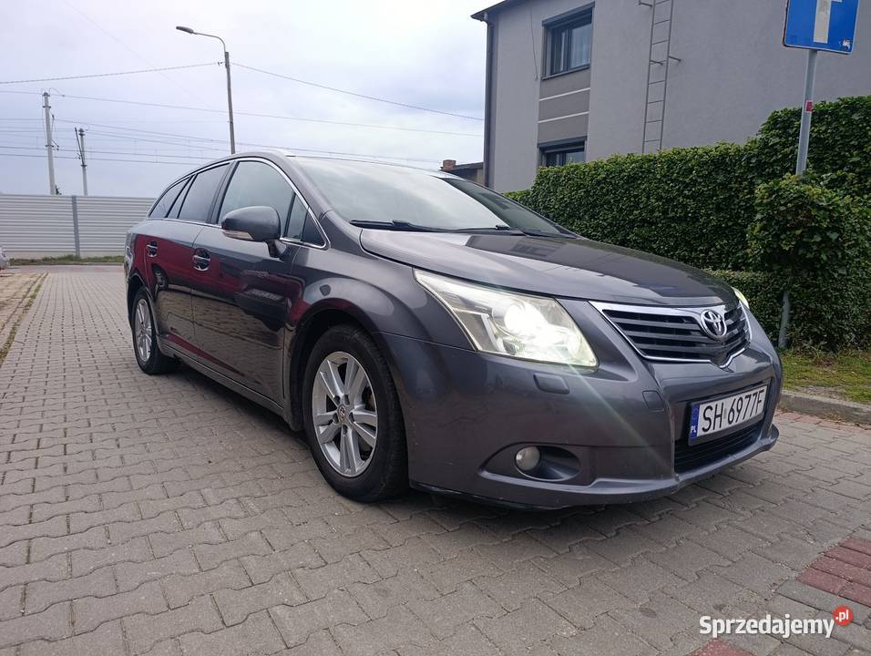 Toyota Avensis polski salon ładny stan wspomaganie kierownicy sprzedam