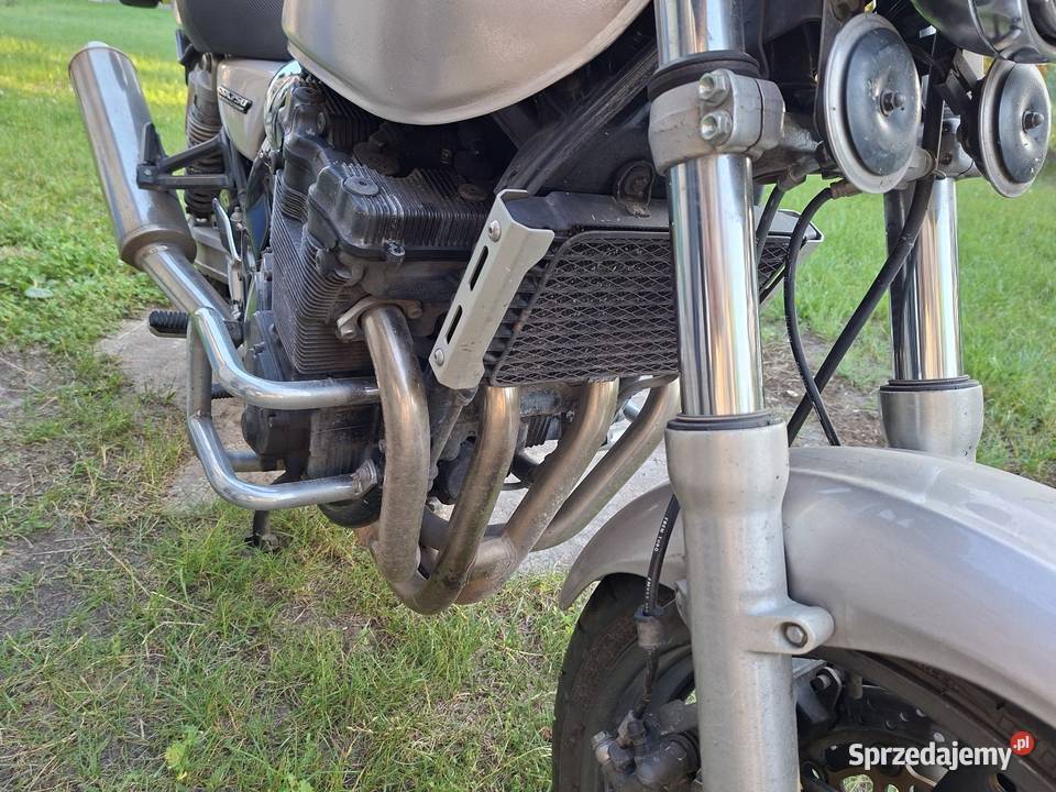 GSX 750 INAZUMA SUZUKI srebrny Radzymin