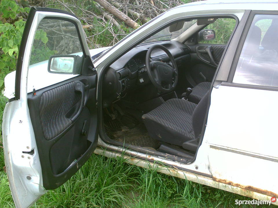 Opel Astra wszystkie czesci zderzak blotniki Lębork
