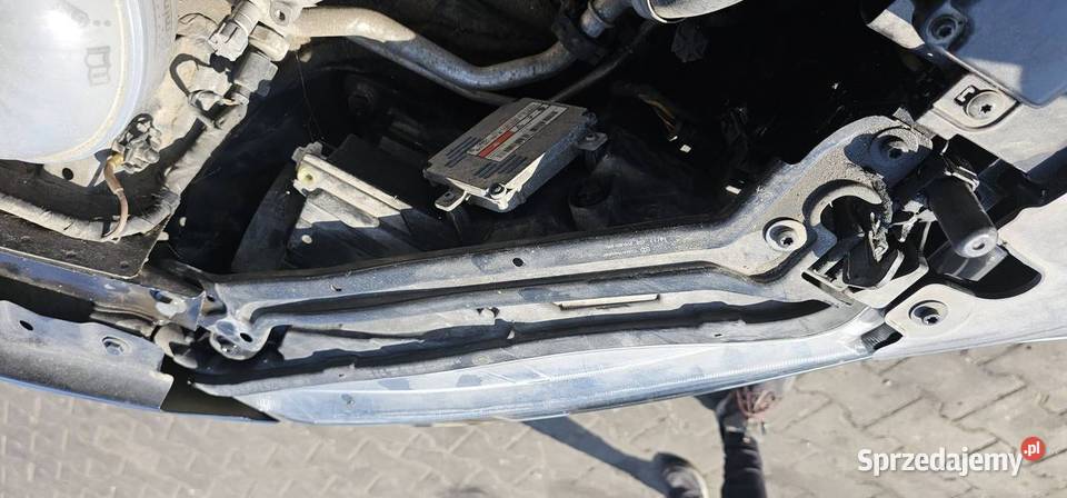 LAMPA PRAWA PRZÓD SKODA SUPERB III 3V1941016A osobowe sprzedam