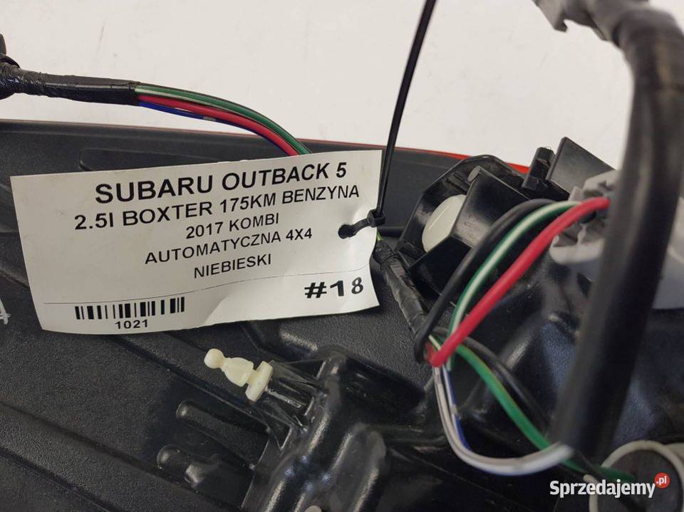 LAMPA LEWA TYŁ 2017 OUTBACK 5 osobowe Pozostałe Motoryzacja kujawsko-pomorskie
