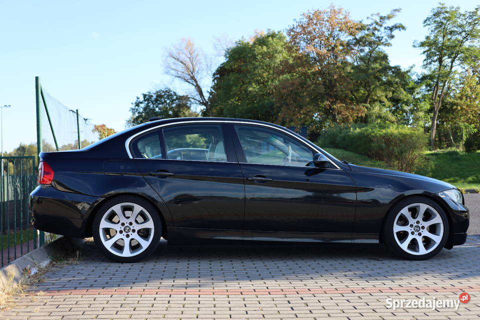 BMW E90 330i 258 Benzyna Manual Rok produkcji 2005 Bogucin