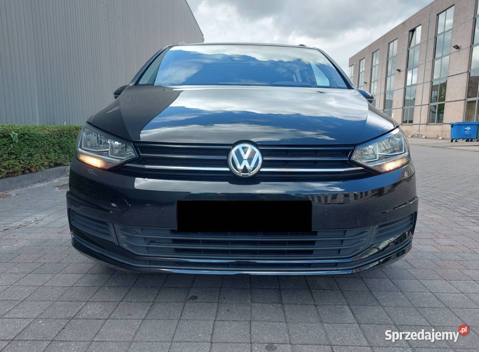 2017 Volkswagen Touran 16 TDI Trendline Warszawa