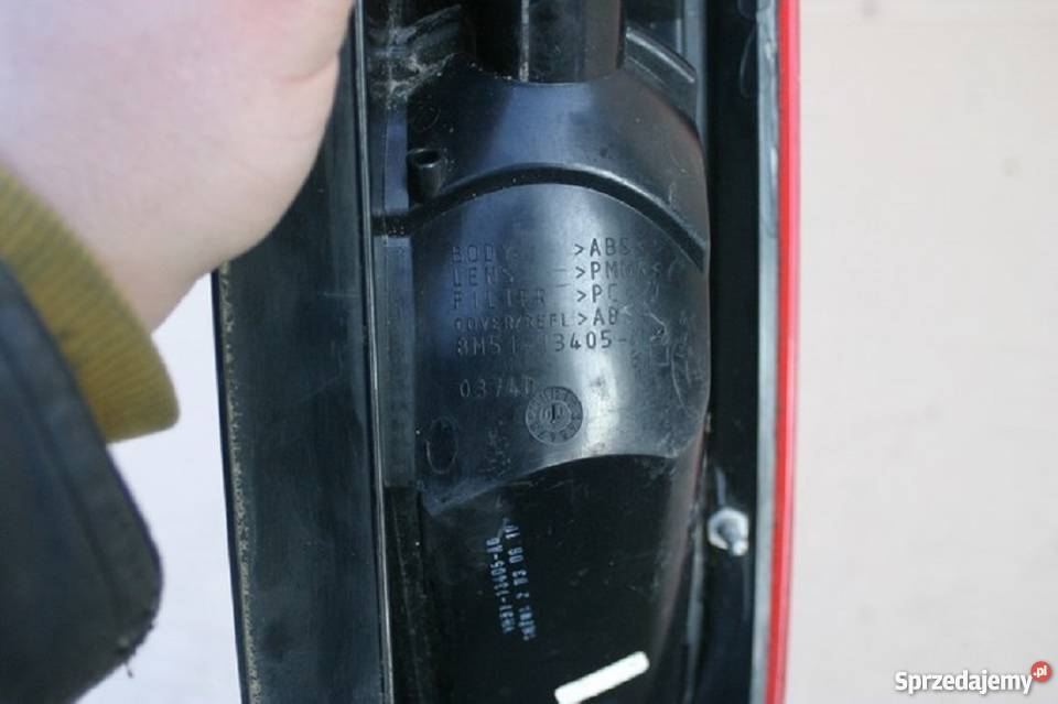 FORD FOCUS MK2 LIFT LAMPA TYLNA LEWA TYŁ HB Bieleń