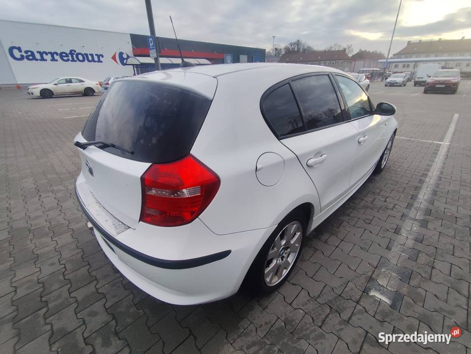 Piękna BMW Seria 1 BMW Seria 1 116i Biała