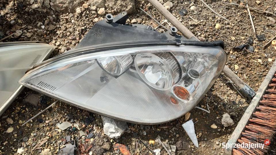 Reflektor lampa lewa przód przednia Ford Galaxy osobowe Książ Wielkopolski