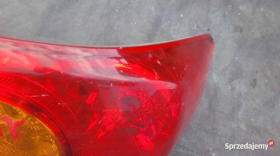 LAMPA PRAWA PRAWY TYŁ TOYOTA COROLLA E15 1017 osobowe śląskie Ruda Śląska