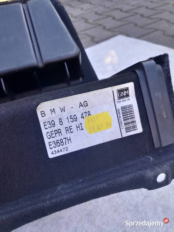 Boczki bagażnika tapicerka BMW E39 sedan Motoryzacja Tomaszów Mazowiecki