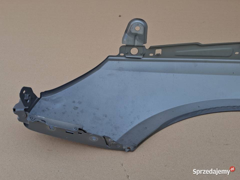 AUDI A4 B9 LIFT BŁOTNIK PRAWY PRZÓD ORYGINAŁ Bieleń