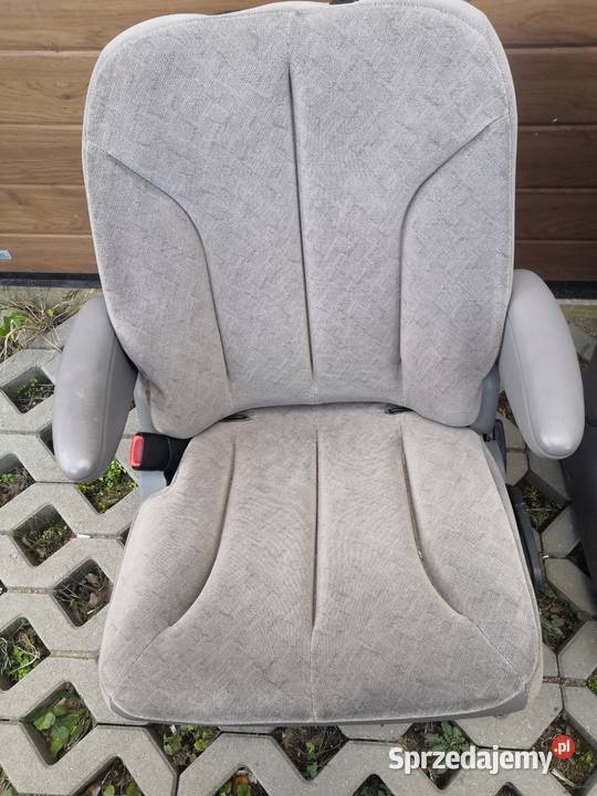 Pojedyńczy fotel Voyager 4 drugi rzad zachodniopomorskie Szczecin