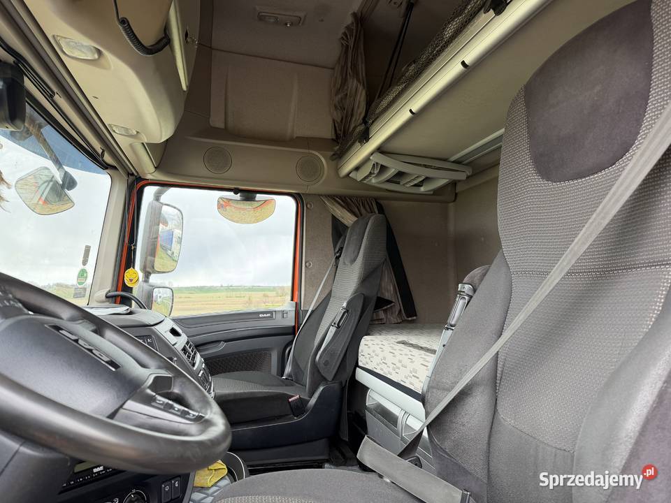 Wyprzedaż ciągników siodłowych i naczep