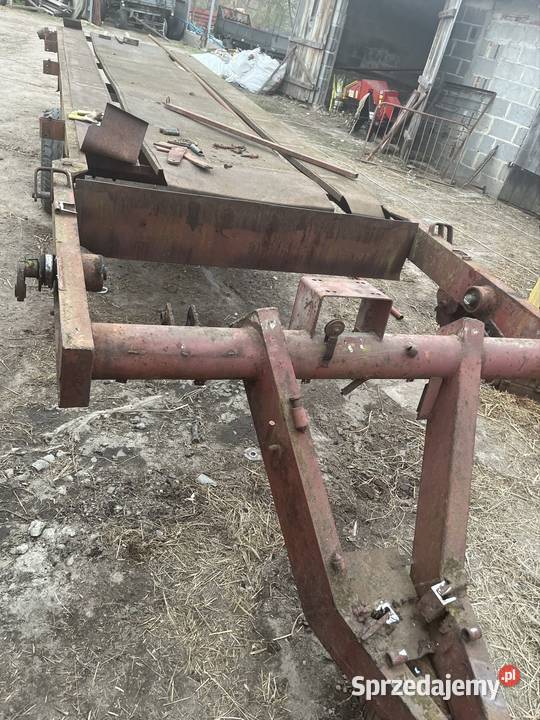 Przyczepa jednoosiowa zbierająca Głuchów