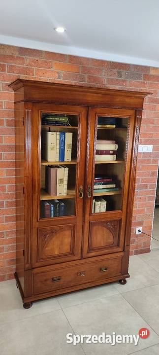 Ekskluzywna biblioteka witryna secesyjna