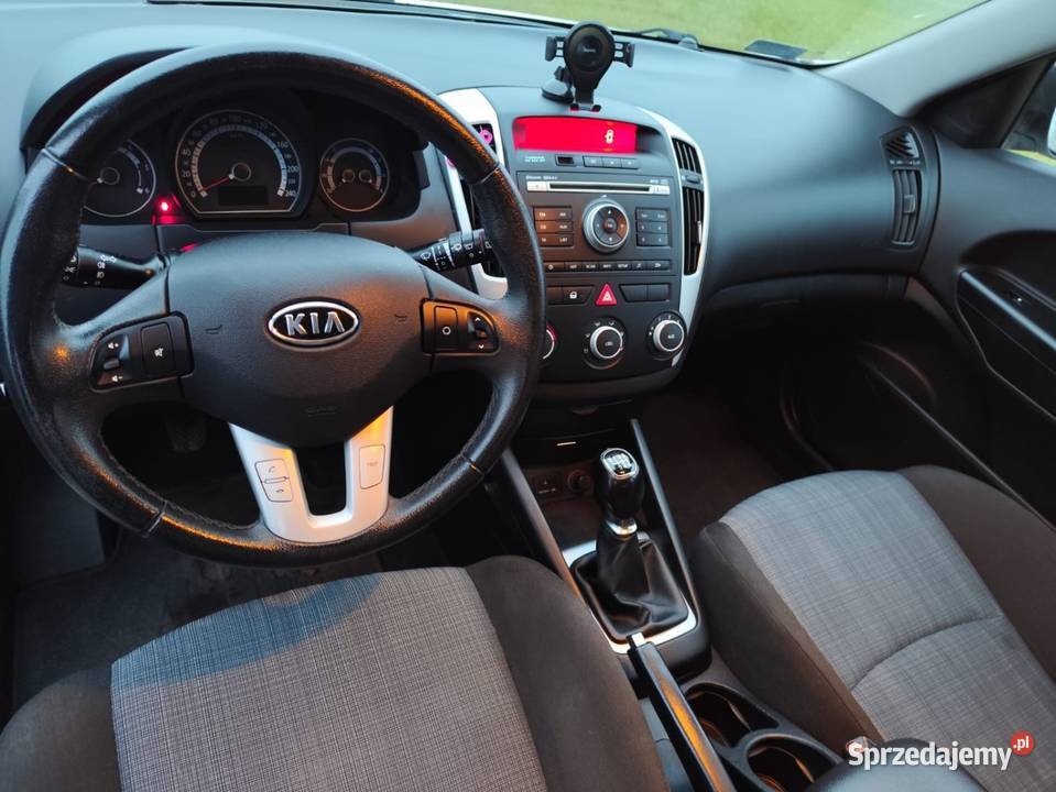 Kia ceed SW 16 crdi 2010r CHIP 130LiftSpalanie 246000km Samochody osobowe