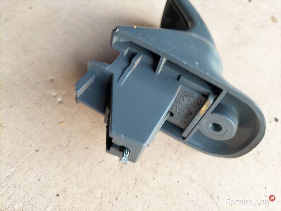 FIAT PUNTO 1 MK1 RĄCZKA PRZYCISK OTWIERANIA Kamień-Kolonia