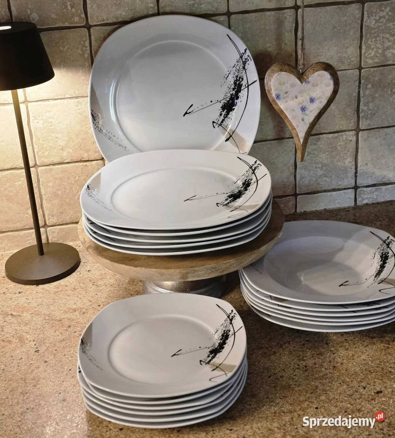 159 Zestaw 18 sztuk talerzy ślaczki Zabrze sprzedam