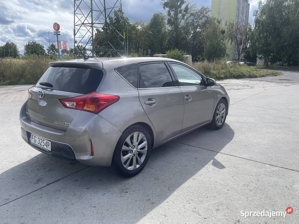 Toyota Auris 2013 LPG nieuszkodzony Gorzów Wielkopolski