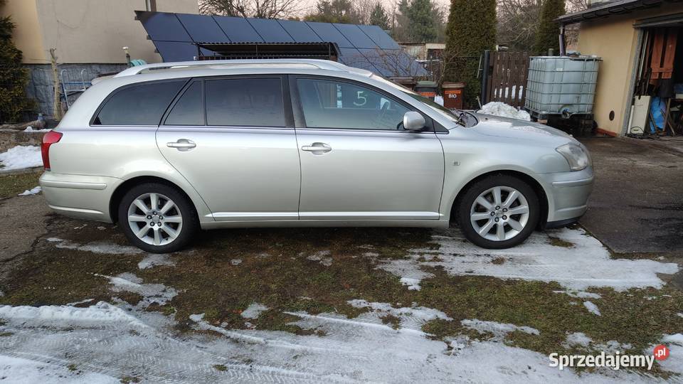 Toyota Avensis kombi 18 LPG do 2033 garażowany Rydułtowy sprzedam