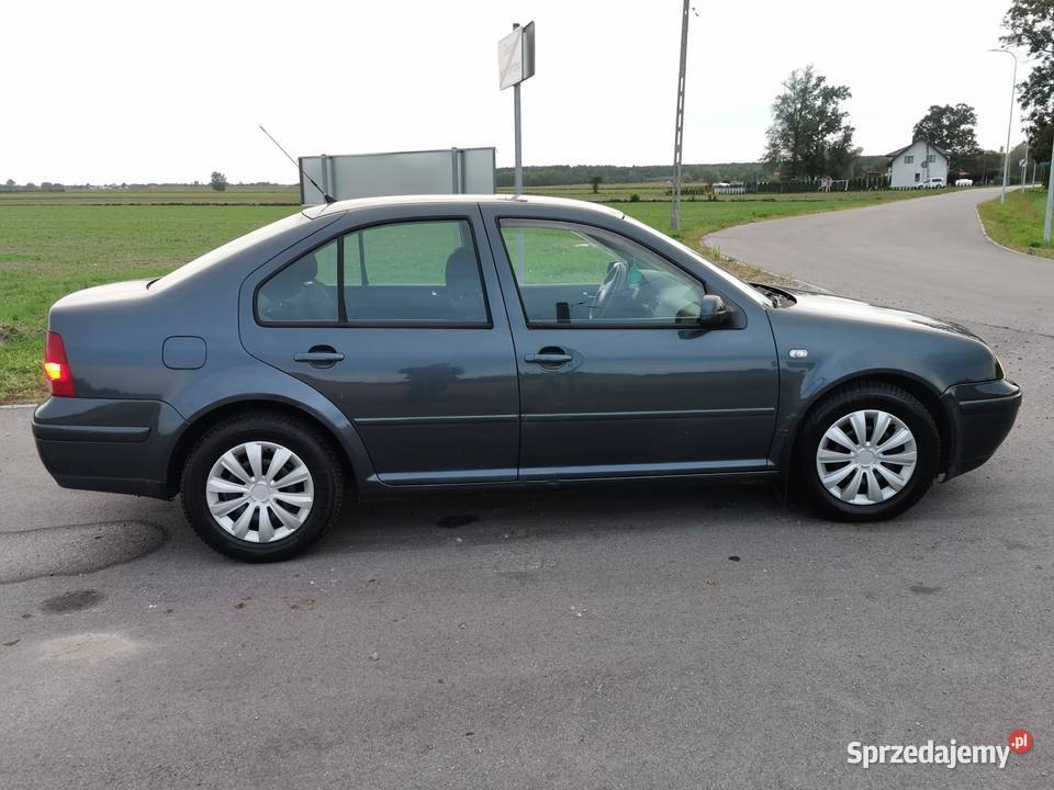 Volkswagen Bora 16 16v benzyna centralny zamek Kampinos sprzedam