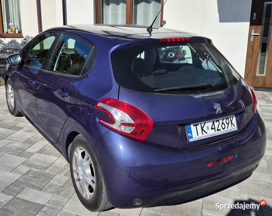 Peugeot 208 produkcji 2012 14vti benzyna gaz Dyminy