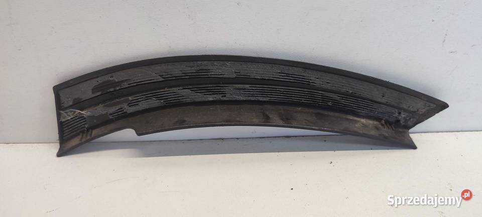 SKODA KAROQ LISTWA ZDERZAKA PRAWY TYŁ 57A853026A osobowe