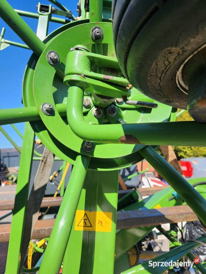 Przewracarka do siana Krone KW 7706x7 Krone świętokrzyskie Strawczynek
