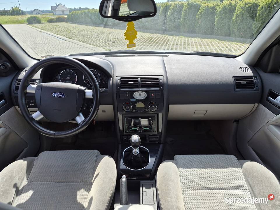 Ford Mondeo 25 V6 Ghia ładny stan dużo nowych sprzedam