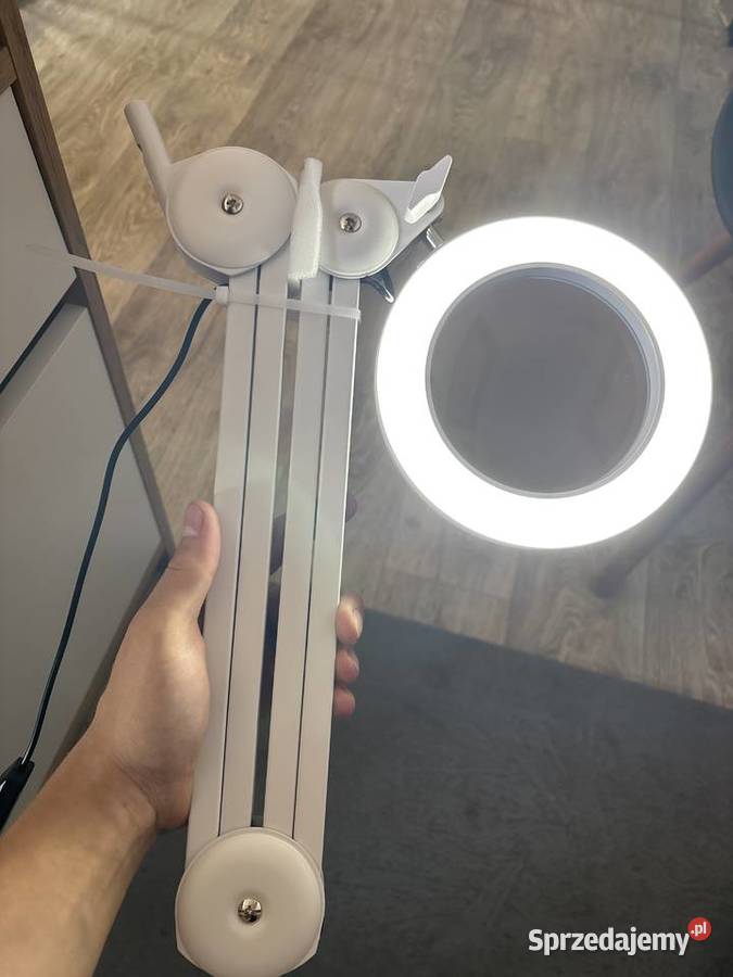 LAMPKA Biurowa BEYAMZ LED z lupą sprzedam