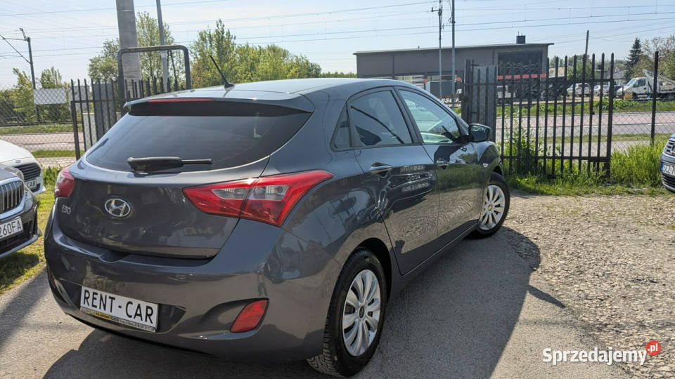 Hyundai i30 14i100OPŁACONYBezwypadkowy elektryczne lusterka Częstochowa