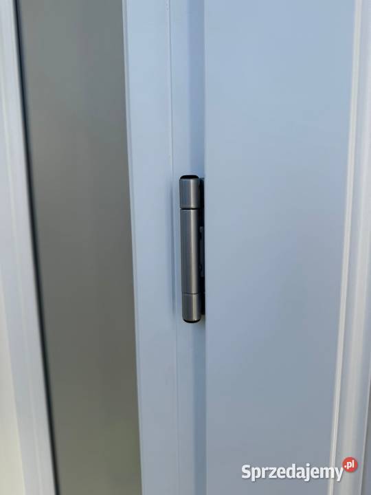 Drzwi Classic 4 jednoskrzydłowe z naświetlami Raba Niżna