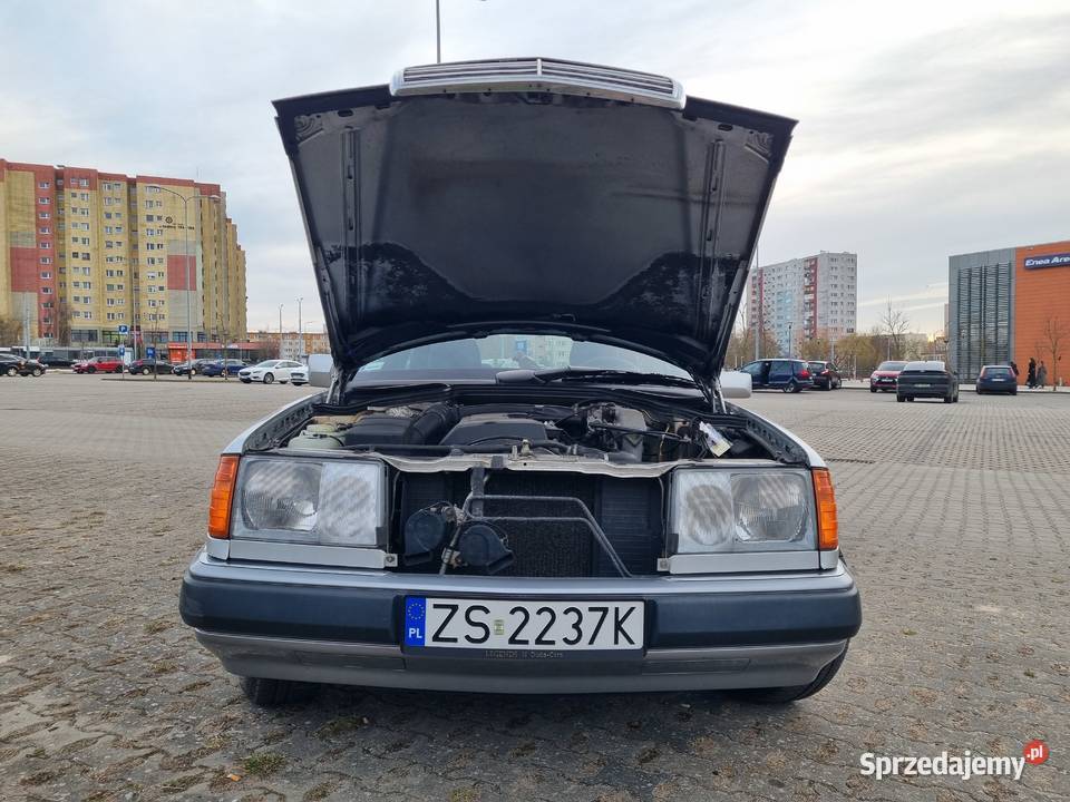 Mercedes Benz W124 200E 1993 niski przebieg Sedan / Limuzyna