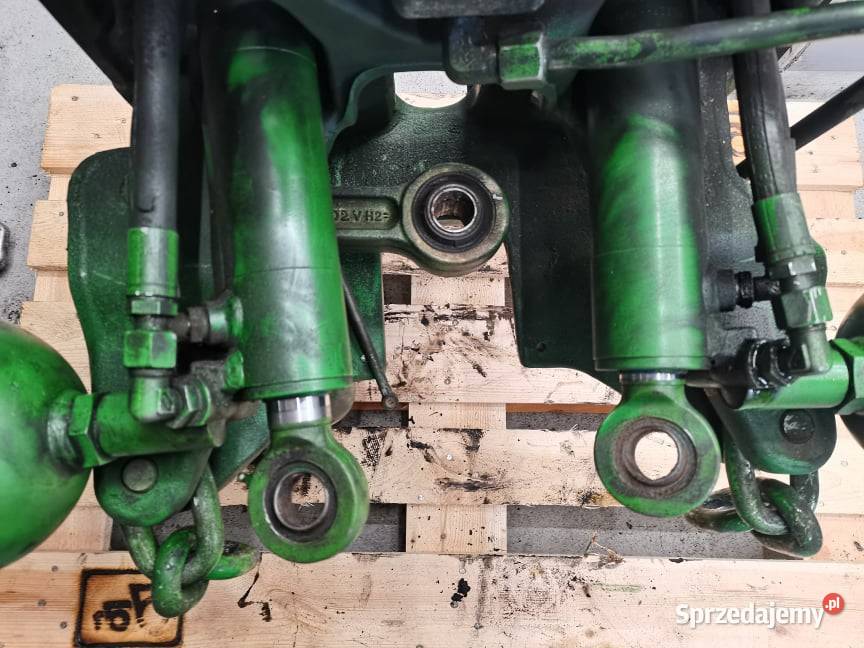 Wspornik osi John Deere 6155 R L214734 sprzedam
