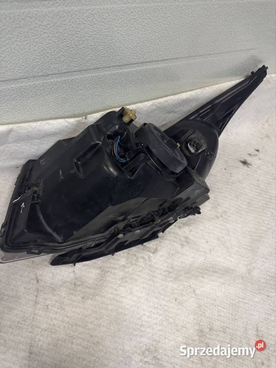 Lampa prawy przód Chevrolet Cruze J300 Jasienica