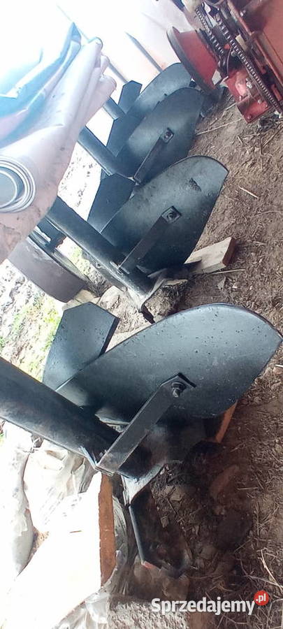 Sprzedam pługi 4 skibowe bomet Goraj