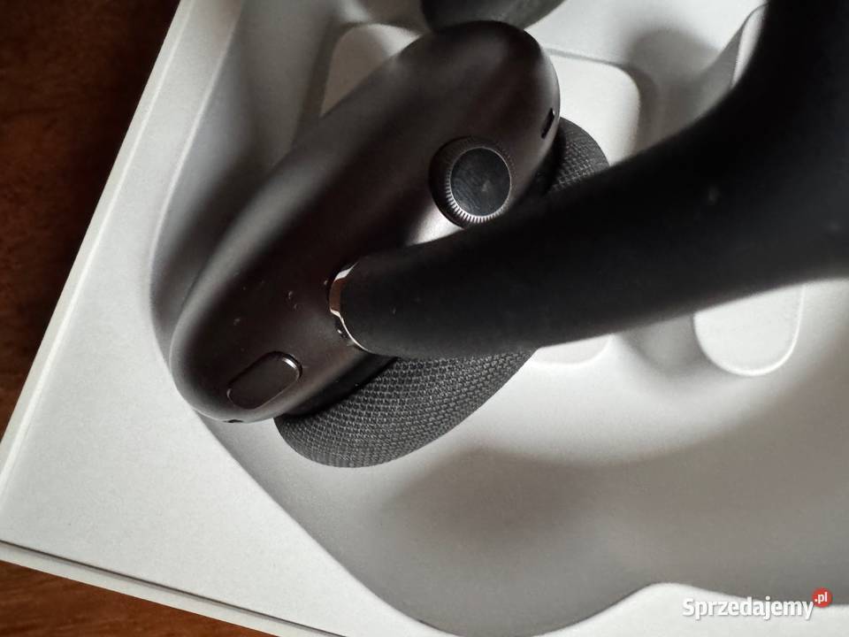 Słuchawki nauszne APPLE AirPods z etui Space Dąbie