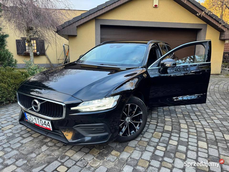 Volvo V60 Biznes 20 Diesel Hybryd Model 2022 197KM Gdańsk
