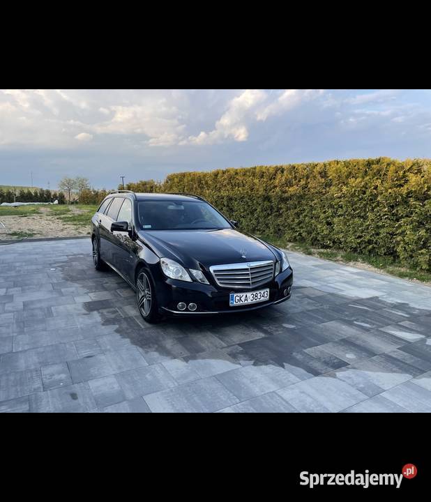 Mercedes E klasa 2010r w212 18 benzyna maly Żukowo sprzedam