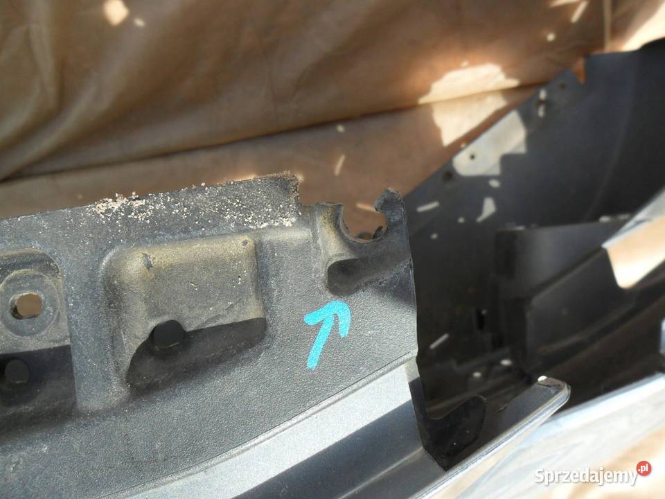 Mitshubishi Space Star II Zderzak przód przedni